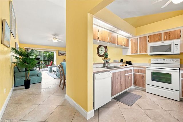 13090 Cross Creek CT 209, Fort Myers, FL 33912