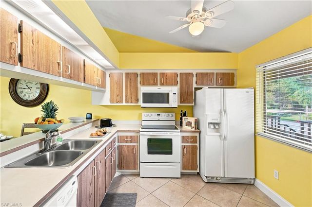 13090 Cross Creek CT 209, Fort Myers, FL 33912