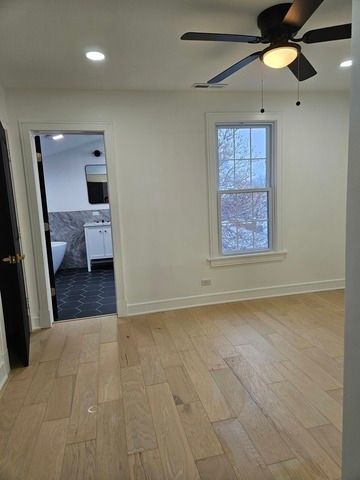 5402 N Mobile Avenue, Chicago, IL 60630