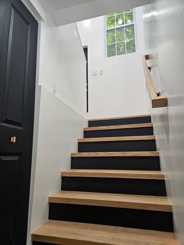 5402 N Mobile Avenue, Chicago, IL 60630