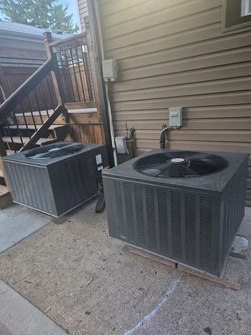 5402 N Mobile Avenue, Chicago, IL 60630