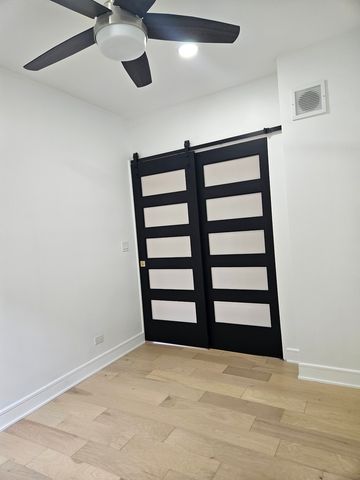 5402 N Mobile Avenue, Chicago, IL 60630