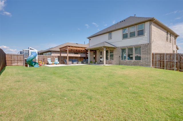 5301 Basham Lane, Denton, TX 76207