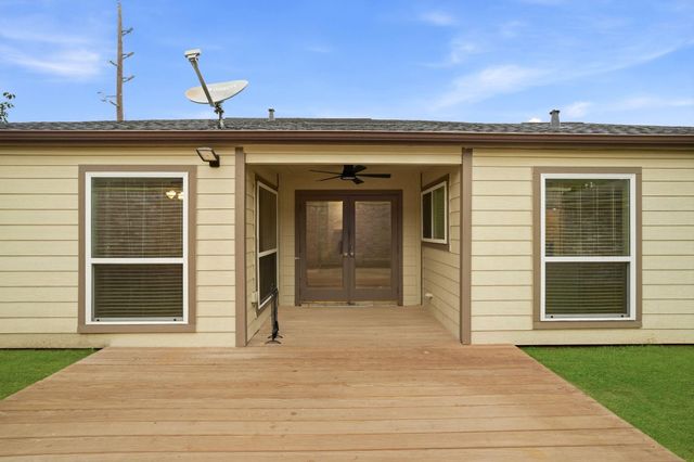 10427 Foxrow Lane, Houston, TX 77064