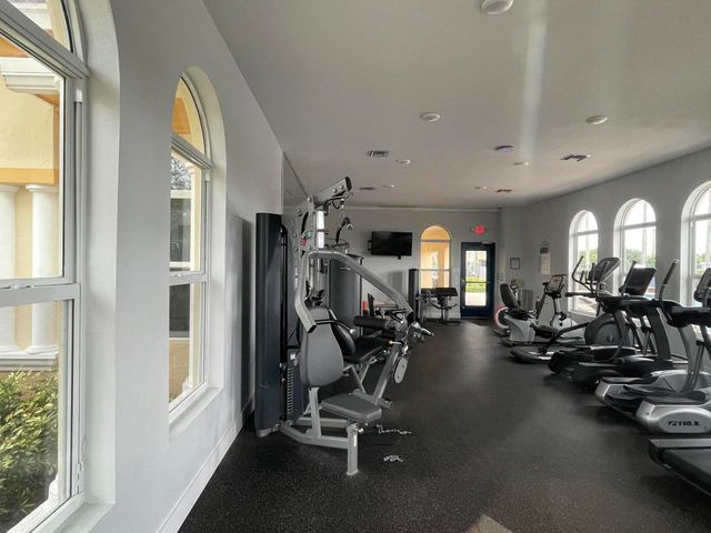 3121 N Evergreen Circle, Boynton Beach, FL 33426