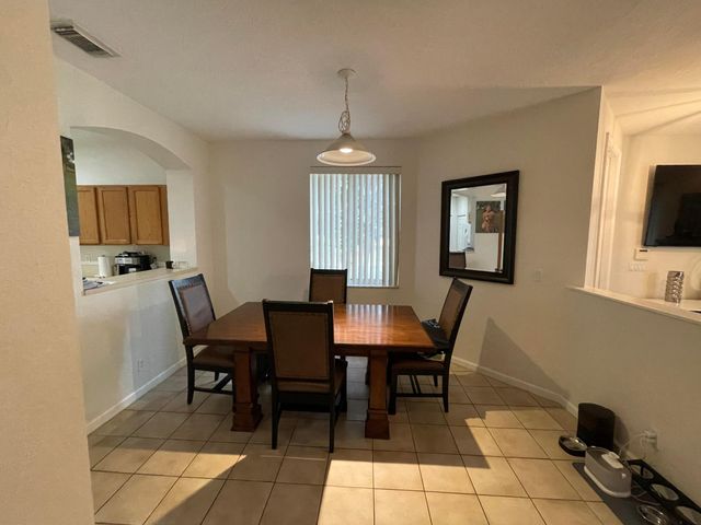 3121 N Evergreen Circle, Boynton Beach, FL 33426