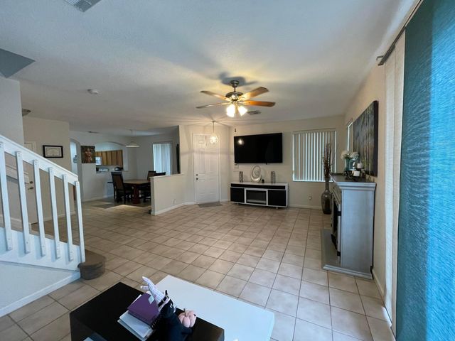 3121 N Evergreen Circle, Boynton Beach, FL 33426