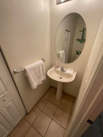 3121 N Evergreen Circle, Boynton Beach, FL 33426