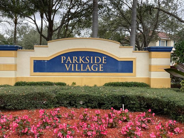 3121 N Evergreen Circle, Boynton Beach, FL 33426