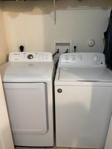 3121 N Evergreen Circle, Boynton Beach, FL 33426