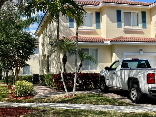 3121 N Evergreen Circle, Boynton Beach, FL 33426