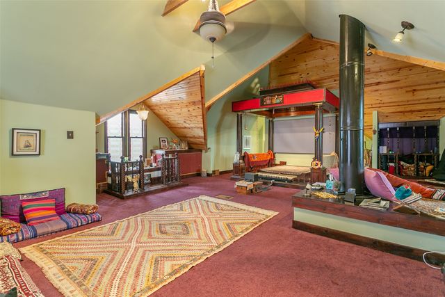 327 S Edgefield Avenue, Dallas, TX 75208