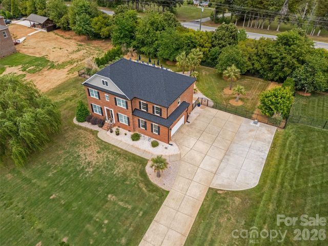 2105 Belle Regal Circle, Rock Hill, SC 29732