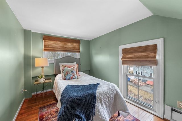 1 Maverick St 2, Marblehead, MA 01945