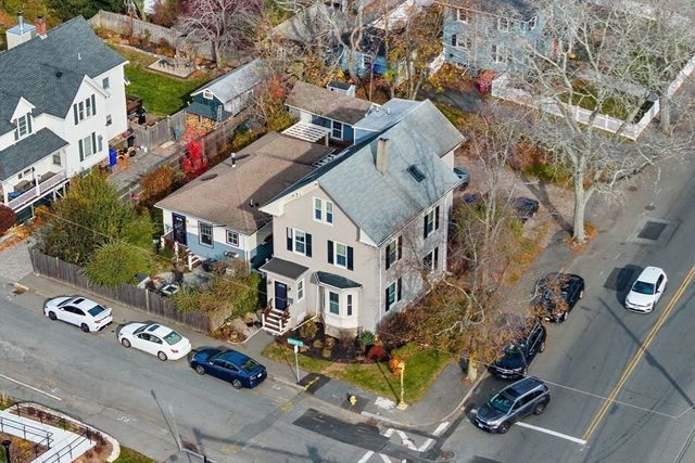 1 Maverick St 2, Marblehead, MA 01945