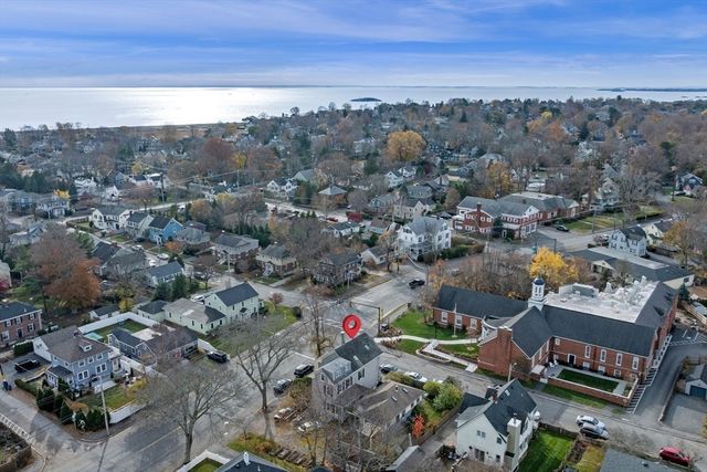 1 Maverick St 2, Marblehead, MA 01945