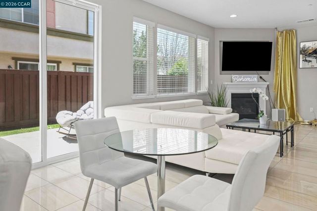 2273 Toscana Dr, Pittsburg, CA 94565