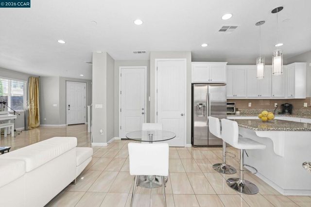 2273 Toscana Dr, Pittsburg, CA 94565