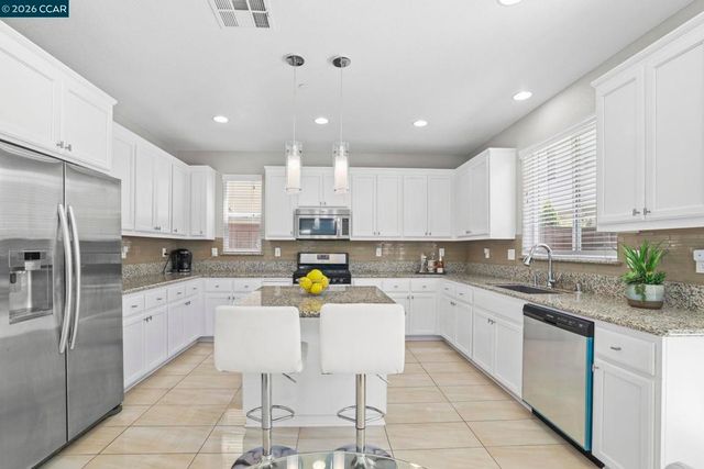 2273 Toscana Dr, Pittsburg, CA 94565