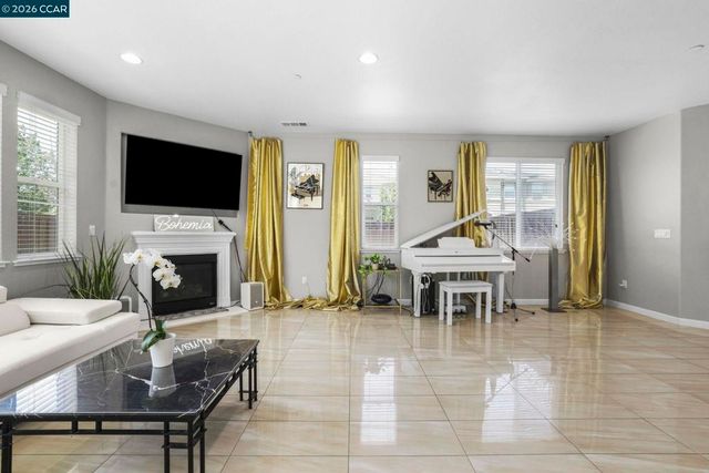 2273 Toscana Dr, Pittsburg, CA 94565