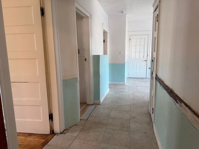 2 Shirley St 2, Worcester, MA 01610