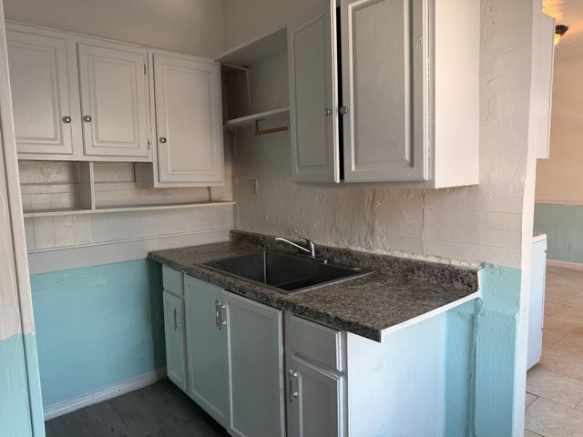 2 Shirley St 2, Worcester, MA 01610