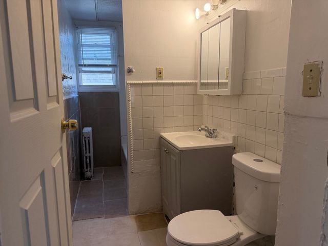 2 Shirley St 2, Worcester, MA 01610