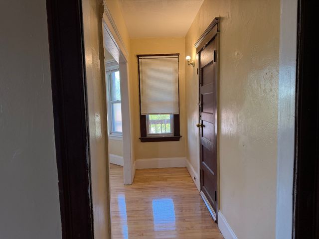 2 Shirley St 2, Worcester, MA 01610