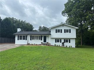 108 Valley Drive, Cartersville, GA 30120