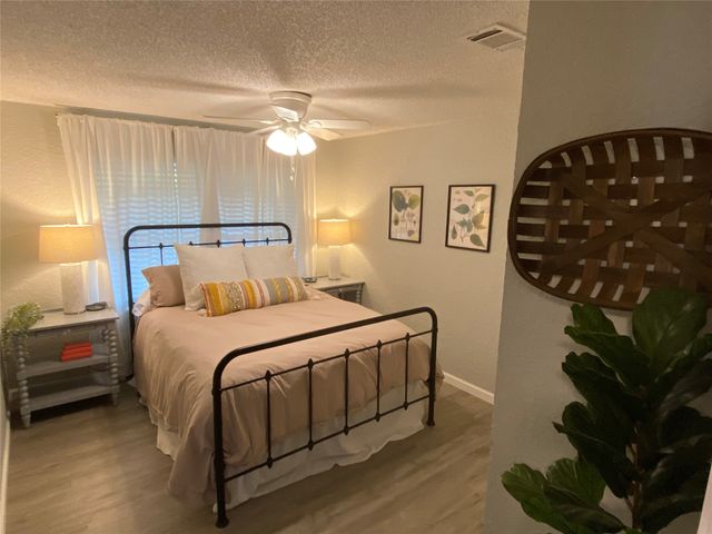 184 Beachwood Drive, Mabank, TX 75156