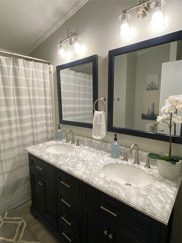 184 Beachwood Drive, Mabank, TX 75156