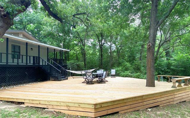 184 Beachwood Drive, Mabank, TX 75156