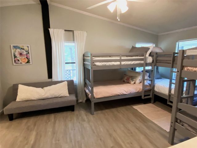 184 Beachwood Drive, Mabank, TX 75156