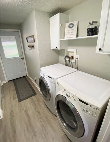 184 Beachwood Drive, Mabank, TX 75156