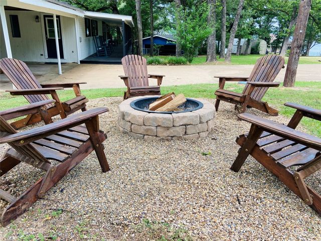 184 Beachwood Drive, Mabank, TX 75156