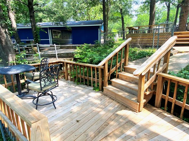 184 Beachwood Drive, Mabank, TX 75156