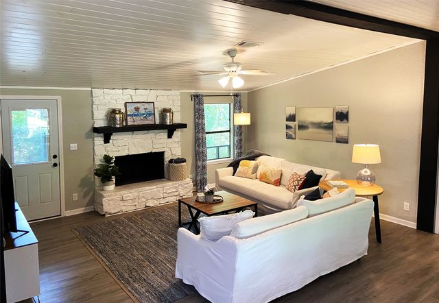 184 Beachwood Drive, Mabank, TX 75156