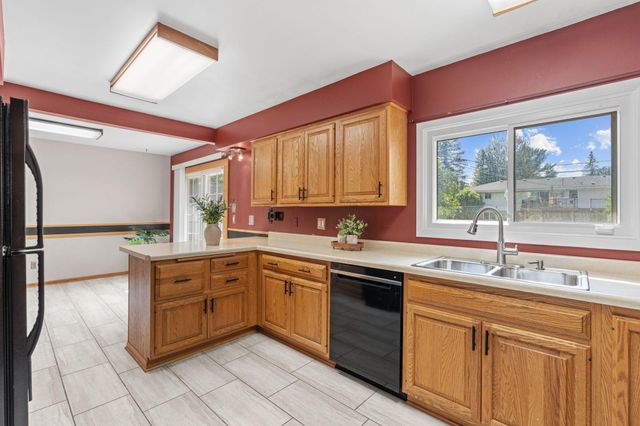 8730 Portland Avenue S, Bloomington, MN 55420