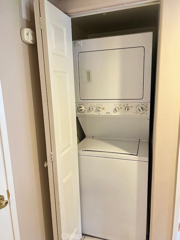 Image 22 of property listing at 918 W Garvey Avenue 313, Monterey Park, CA 91754