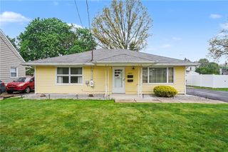 2651 11th Street, Cuyahoga Falls, OH 44221