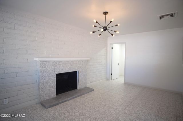 2743 N Park Avenue, Tucson, AZ 85719