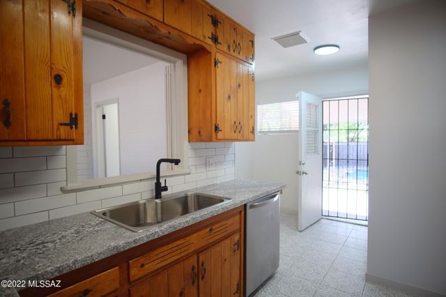 2743 N Park Avenue, Tucson, AZ 85719