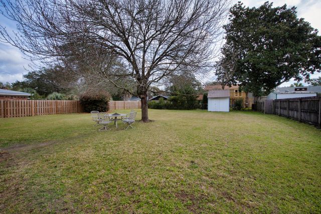 704 Burton Avenue, Fort Walton Beach, FL 32547