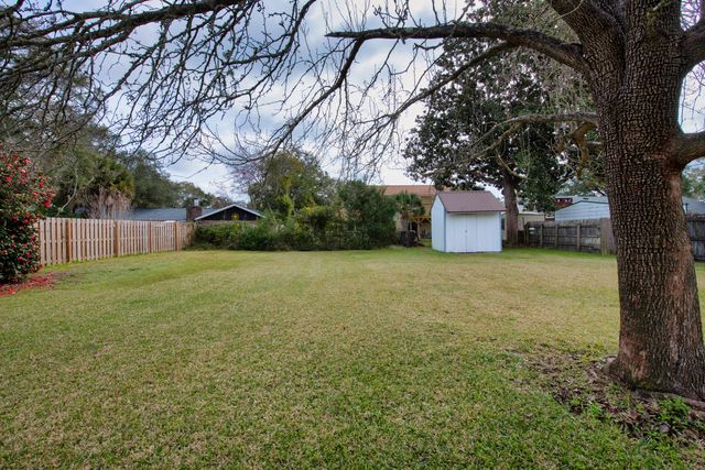 704 Burton Avenue, Fort Walton Beach, FL 32547