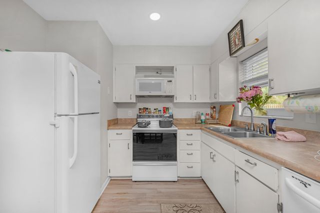 704 Burton Avenue, Fort Walton Beach, FL 32547