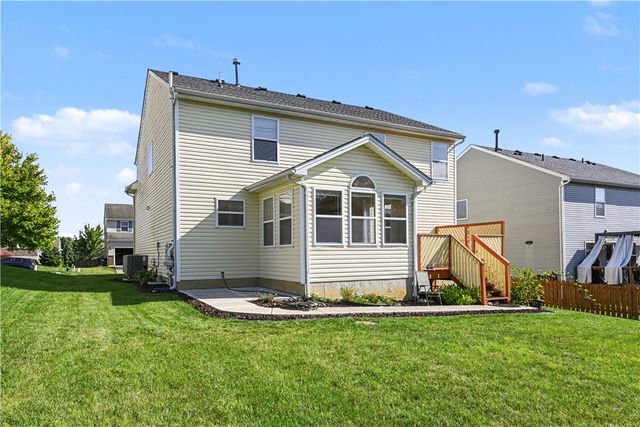 292 Parrott Court, Fairborn, OH 45324