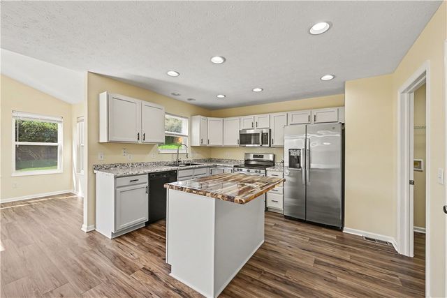 292 Parrott Court, Fairborn, OH 45324