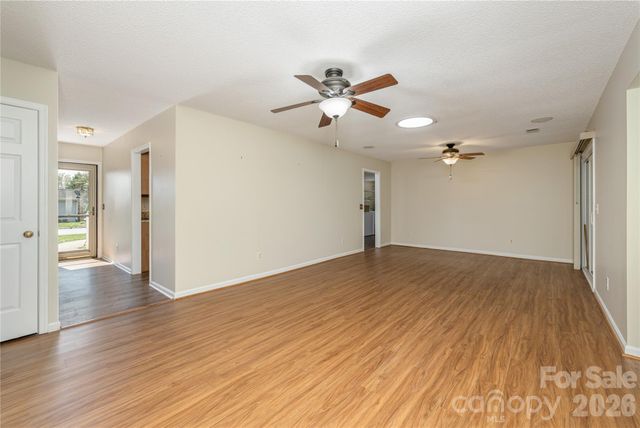 176 Derbyshire Drive, Hendersonville, NC 28792