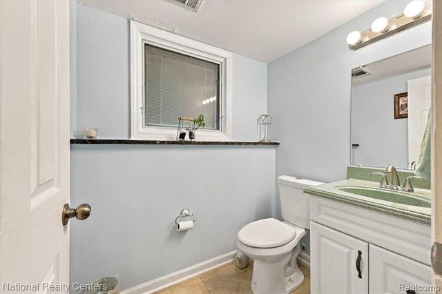 42146 Trinity Court, Sterling Heights, MI 48313