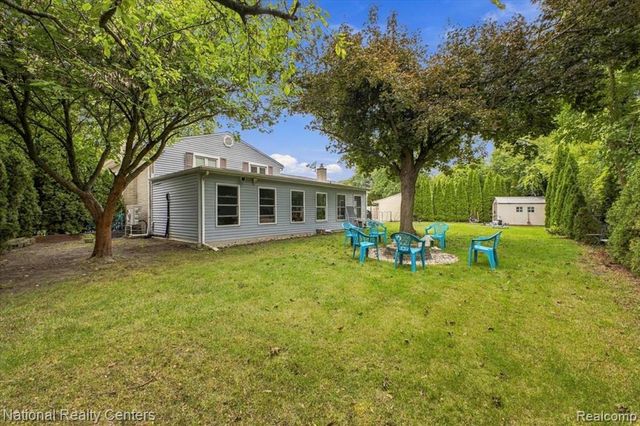 42146 Trinity Court, Sterling Heights, MI 48313